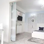 Blue Diamond Appartement *